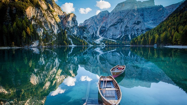 Boot, See, Natur, Wasser, Berg als Sinnbild für Sexualberatung